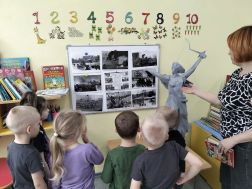 2 февраля  - окончание Сталинградской битвы.